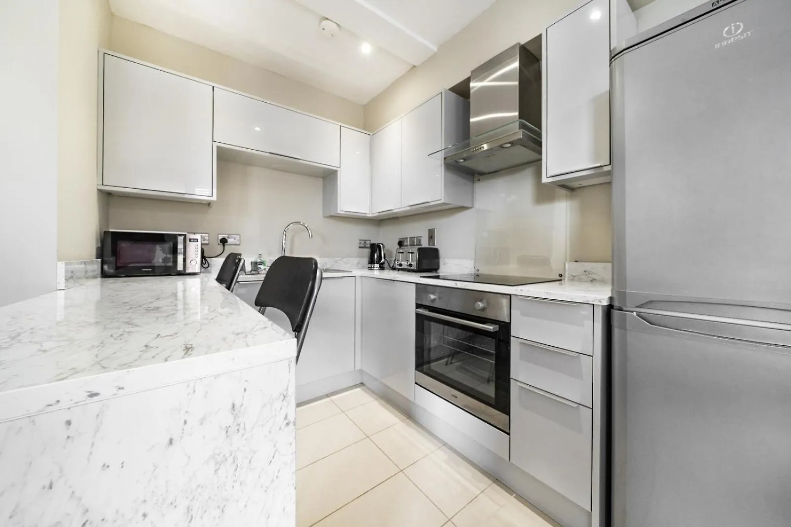 The Woodstock - 2 Bd Mod Duplex Ap - Gold Short Term Stays Belfast 0*,  United Kingdom