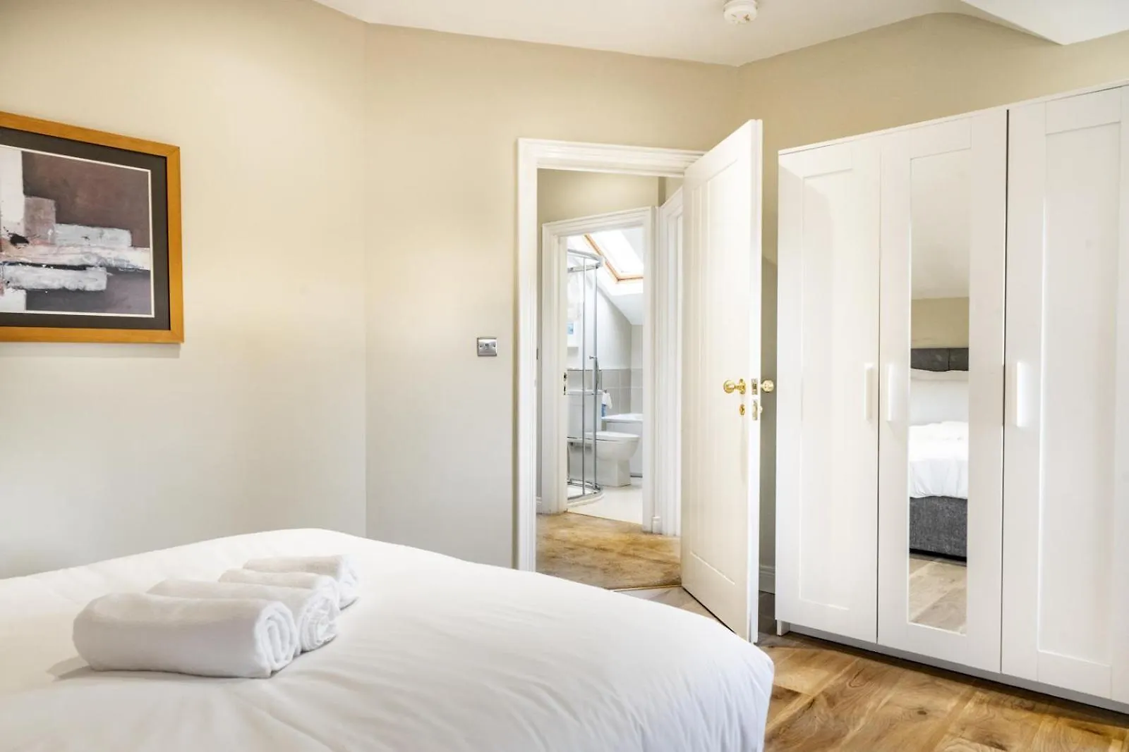 Apartment The Woodstock - 2 Bd Mod Duplex Ap - Gold Short Term Stays Belfast
