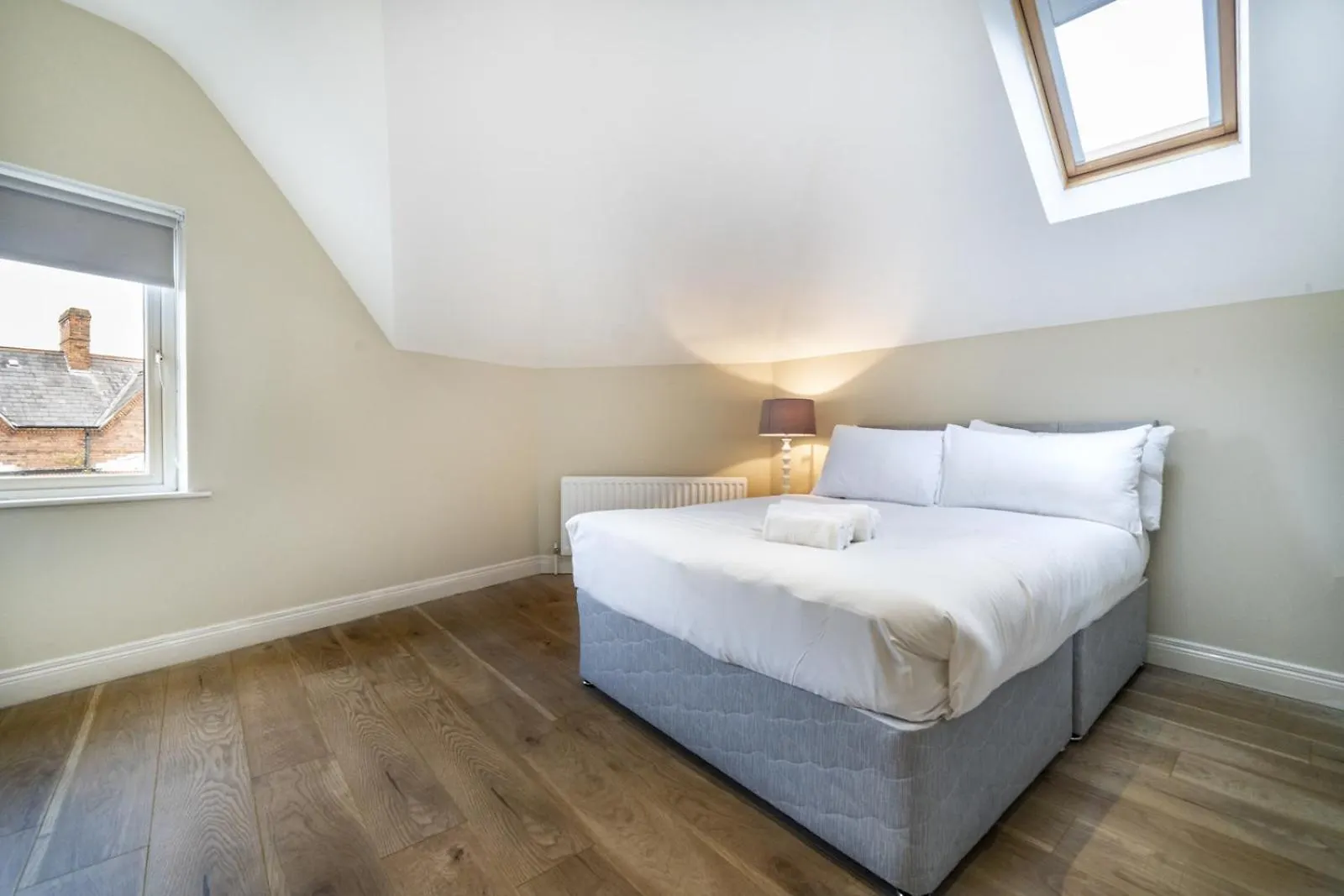 The Woodstock - 2 Bd Mod Duplex Ap - Gold Short Term Stays Belfast Apartment